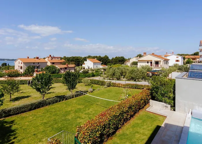 Holiday home Mima Pula